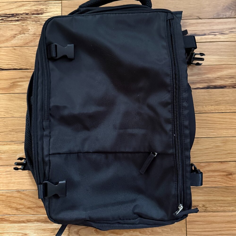 LIKE NEW Travel backpack 35 L